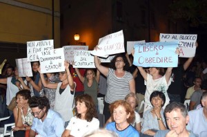 Giannini contestata a Ferrara, lascia Festa Unità