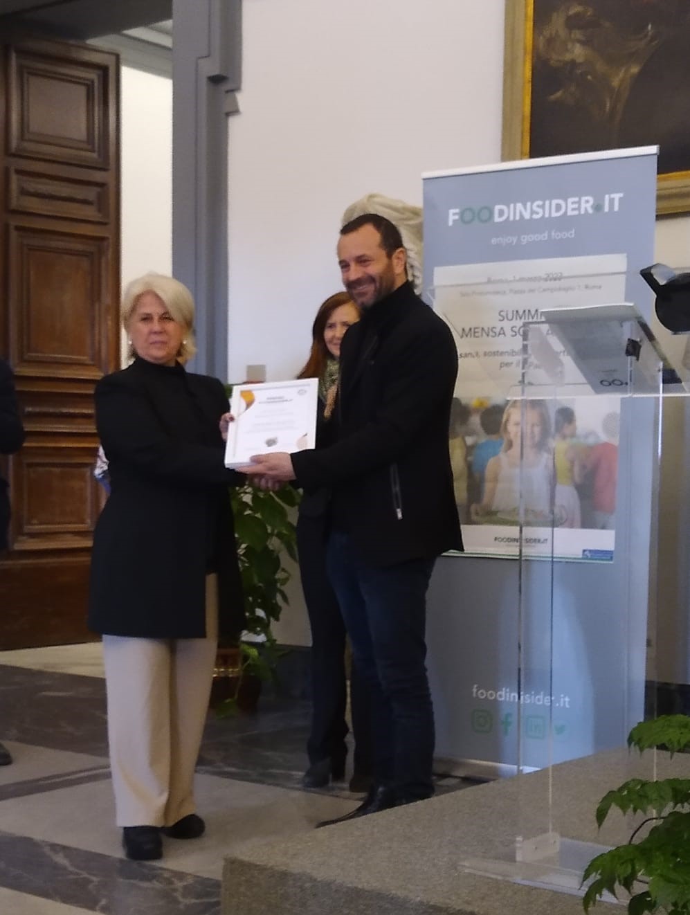 Foodinsider, premio al menu scolastico delle scuole leccesi: “Connesso al territorio”