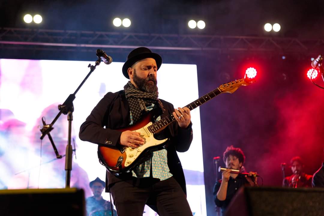 Luigi Bruno e Mediterranean Psychedelic Orkestra a Porto Cesareo