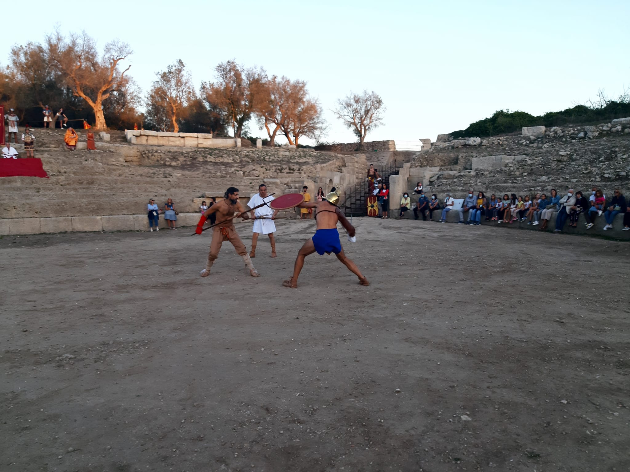 Gladiatores rudini al Parco Archeologico di Rudiae a Lecce