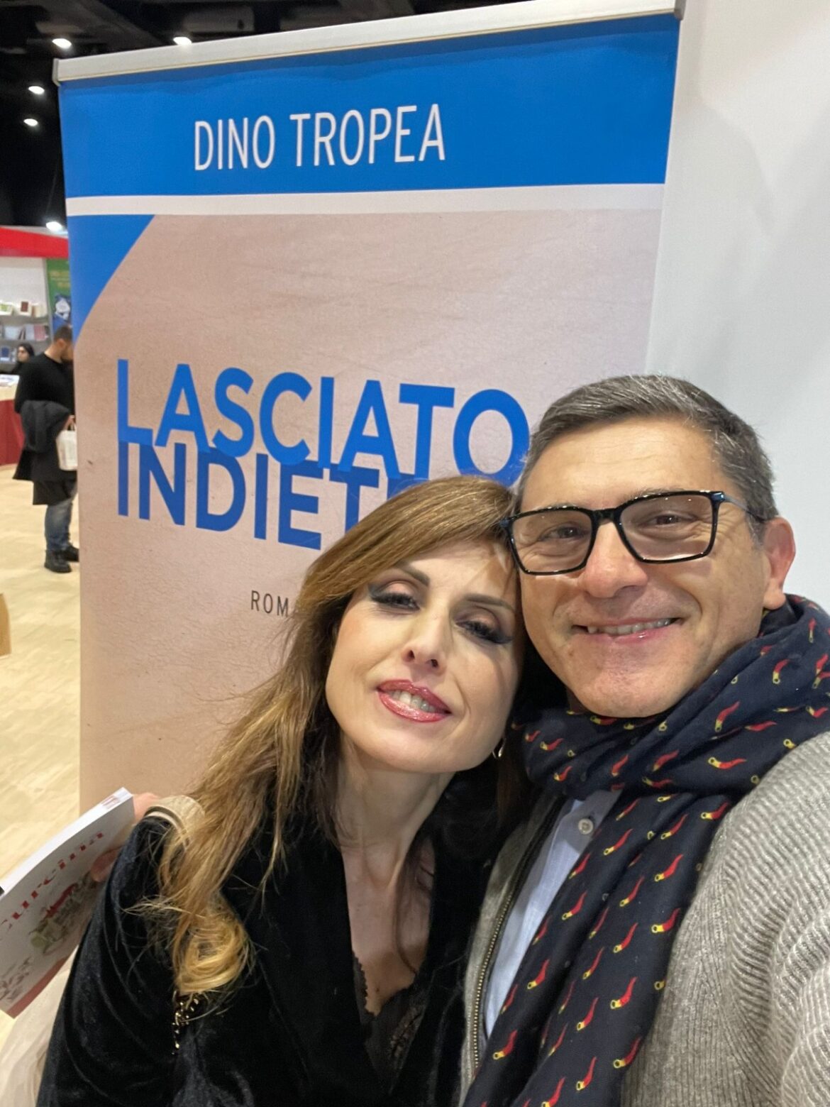 Il libro “Lasciato Indietro” di Dino Tropea