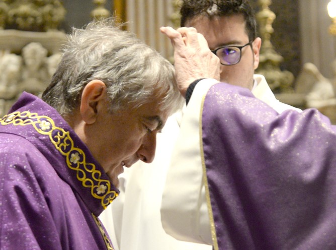 MERCOLEDì DELLE CENERI NELLA CATTEDRALE DI LECCE